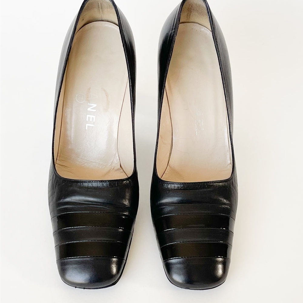 CHANEL Black Leather Women's Shoes